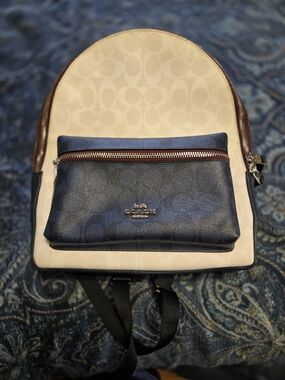 Like New, Coach Two-Tone Signature Backpack in Cream and Navy